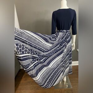 Kate and Lily Navy & White Patterned Flowy Maxi Belted Dress  Size 6